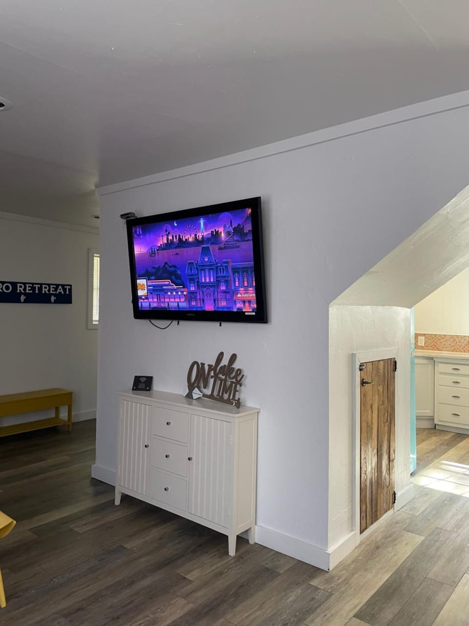 Retro Retreat House in Lake O the Pines