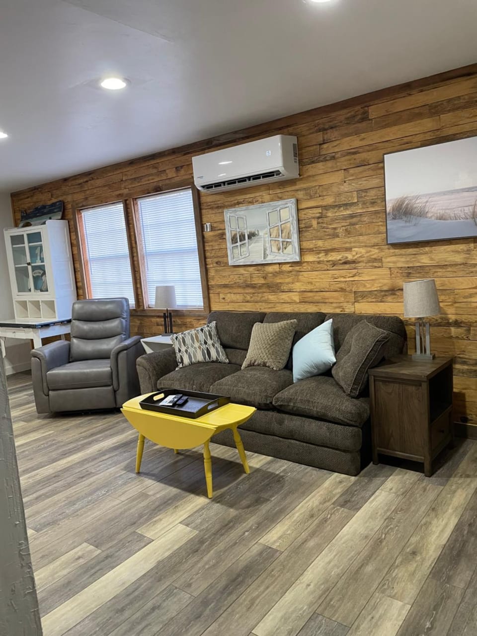 Retro Retreat House in Lake O the Pines