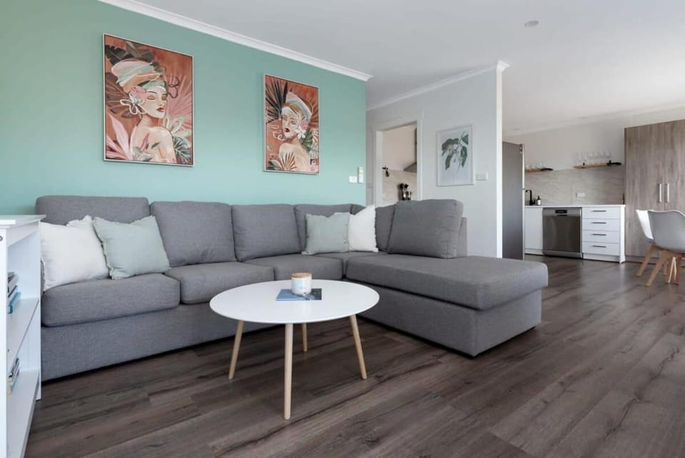 Cosy & Sweet: Near the City WiFi =& Parking Apartment in Tasmania