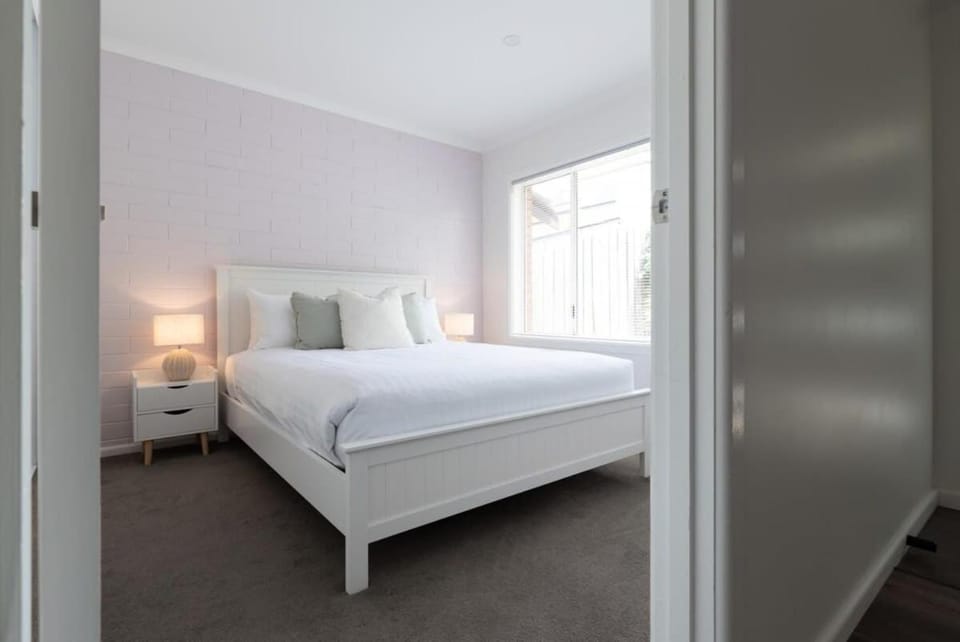 Cosy & Sweet: Near the City WiFi =& Parking Apartment in Tasmania
