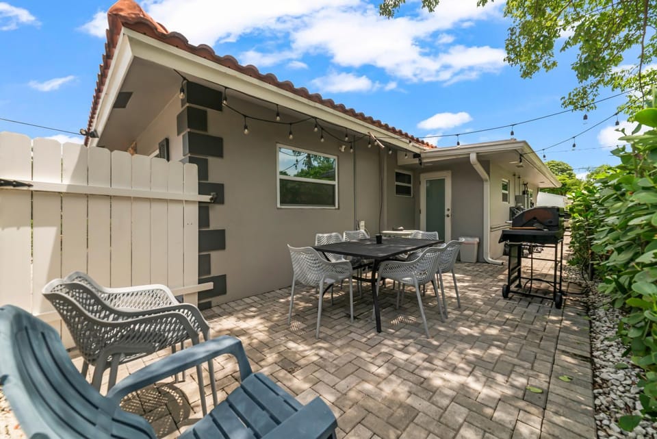 Property building, Patio, Patio, Spring, Day, BBQ facilities, BBQ facilities, View (from property/room), Balcony/Terrace, Dining area