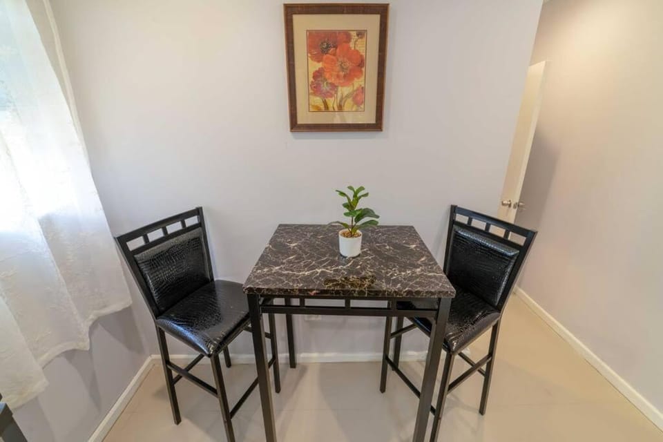Hibiscus Cottage (Mercy's Place) Apartment in Saint Mary, Antigua and Barbuda