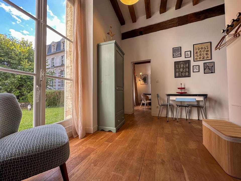 Le jardinet de la cathédrale Apartment in Chartres