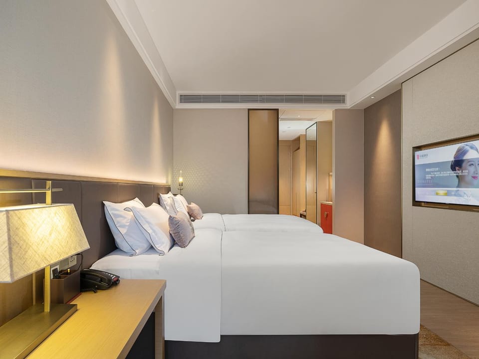 Echeng Hotel Huawei Base Store in Shenzhen Hotel in Shenzhen