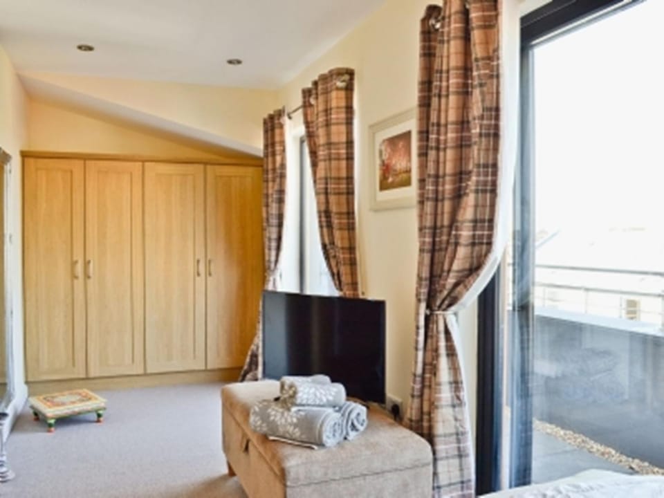 The Penthouse- The Kingsley Collection Apartment in Troon