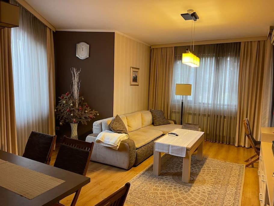Nikol 3 SPA CLUB BOR Apartment in Velingrad