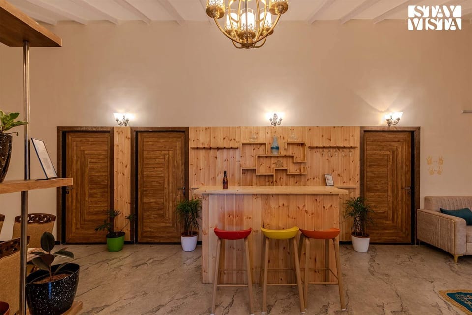 Lounge or bar