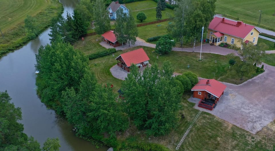 Property building, Natural landscape, Bird's eye view, Sauna, Beach, Garden view, Lake view, River view