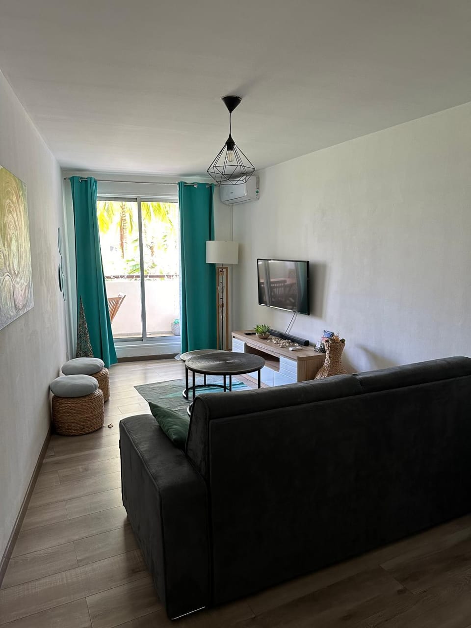 Communal lounge/ TV room, Living room