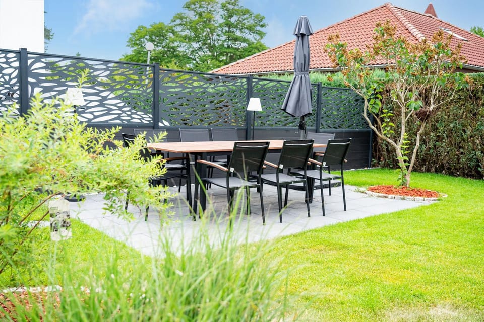 Patio, Day