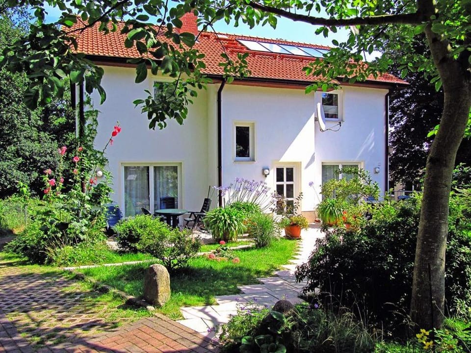 Property building, Garden