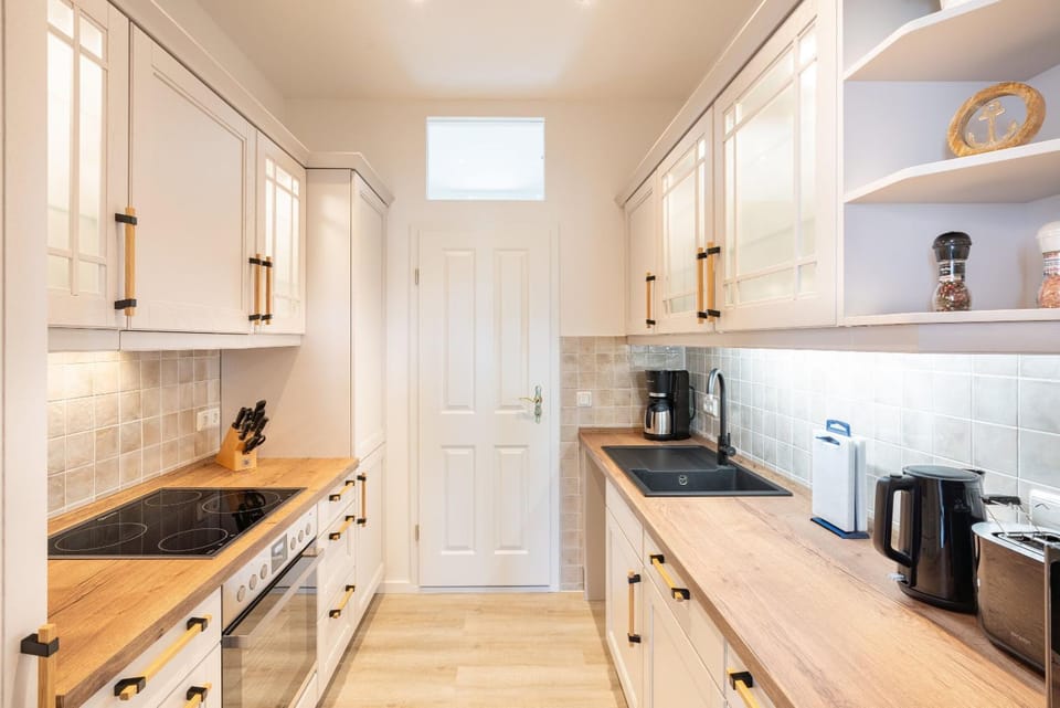 Kitchen or kitchenette, stove