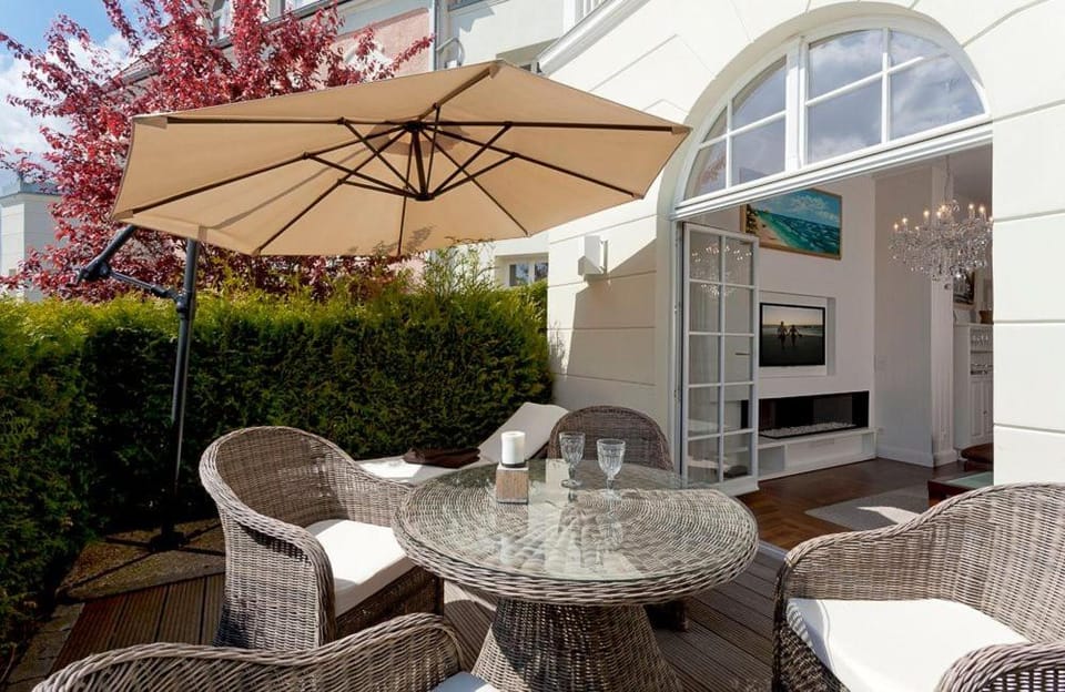 Day, View (from property/room), Balcony/Terrace, Seating area, Dining area