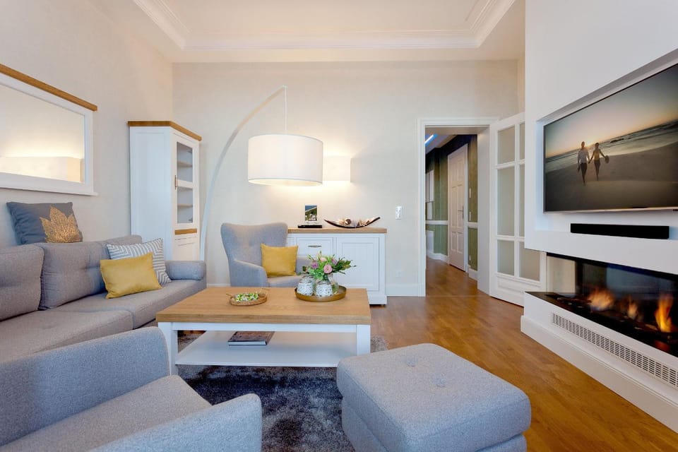 Living room, Seating area