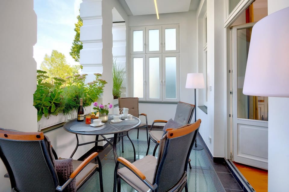 Balcony/Terrace, Seating area, Dining area