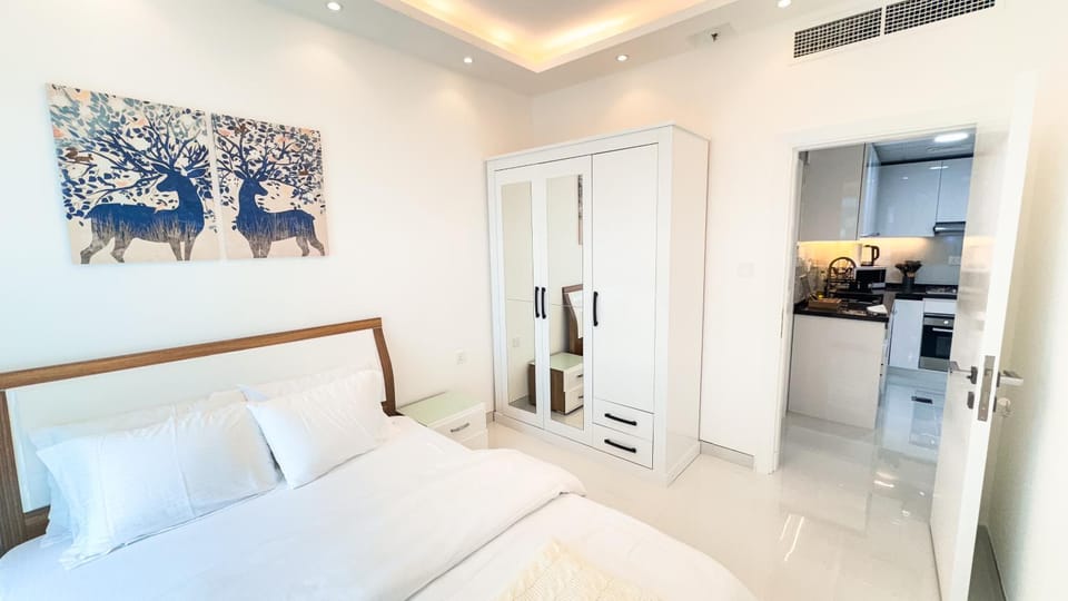 Bedroom, wardrobe