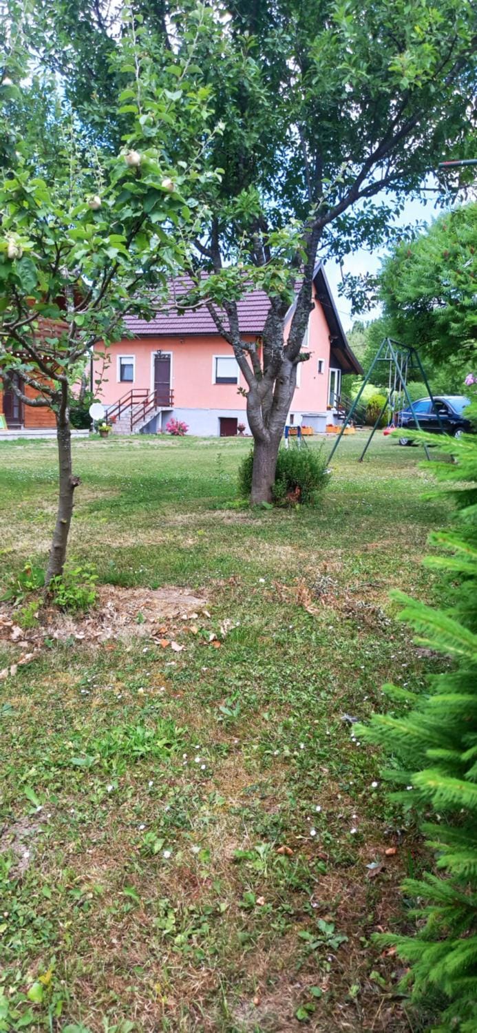 Property building, Day, Garden, Garden view