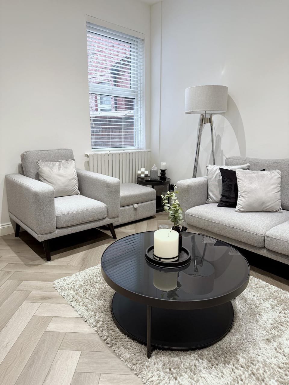 Living room, Seating area