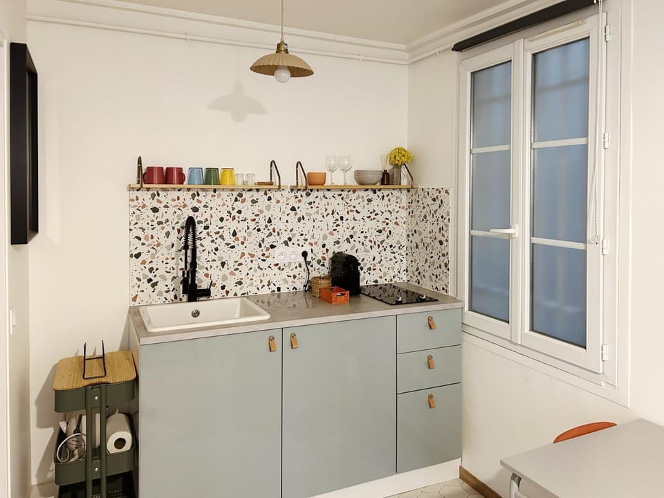 STUDIO TOURNELLES 75003 Paris Center Apartment in Paris