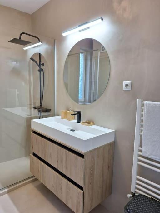 Shower, Bathroom