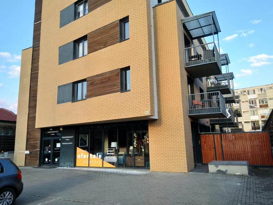 Property building, Day
