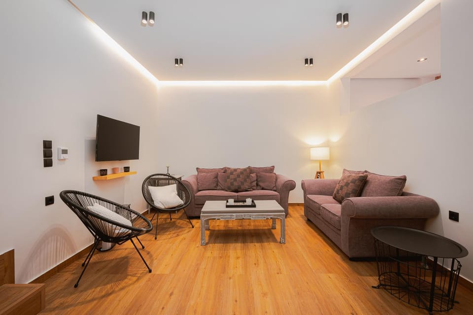 TV and multimedia, Living room, Seating area