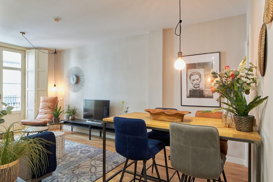 Communal lounge/ TV room, Living room