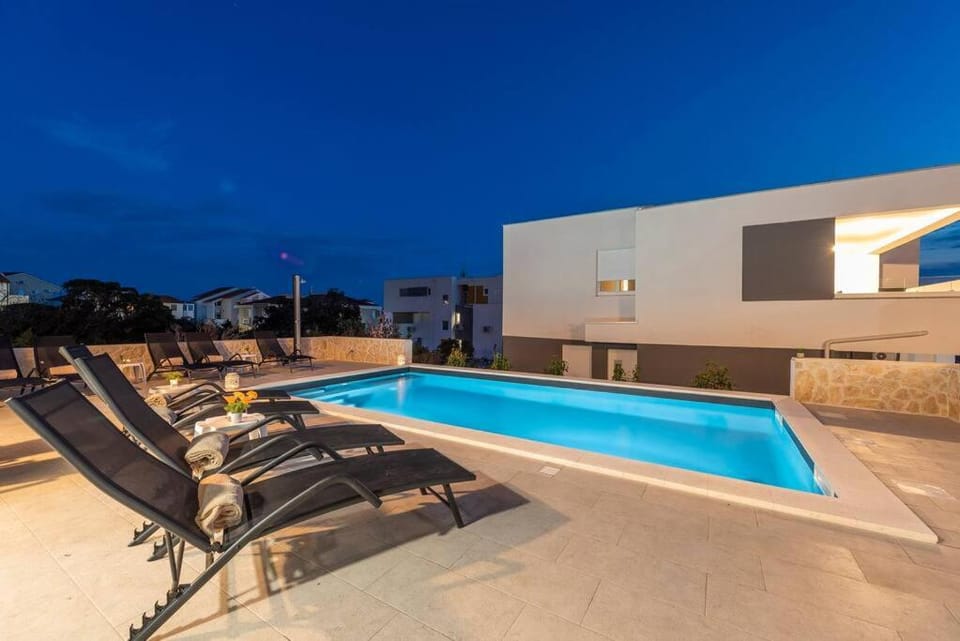 Villa Adria 1, luxury apartment with a pool Apartment in Novalja