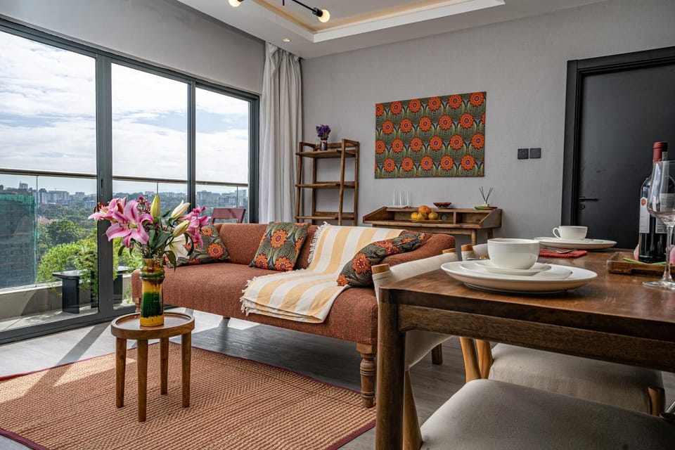 Living room, Seating area, Dining area