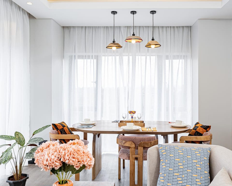 Seating area, Dining area
