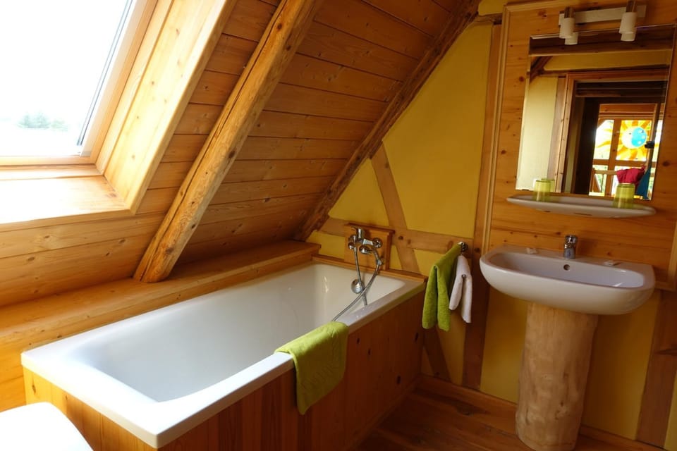Bathroom, Bath