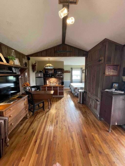 Bourbon Trail Cabin on the Farm Cabin in Lawrenceburg