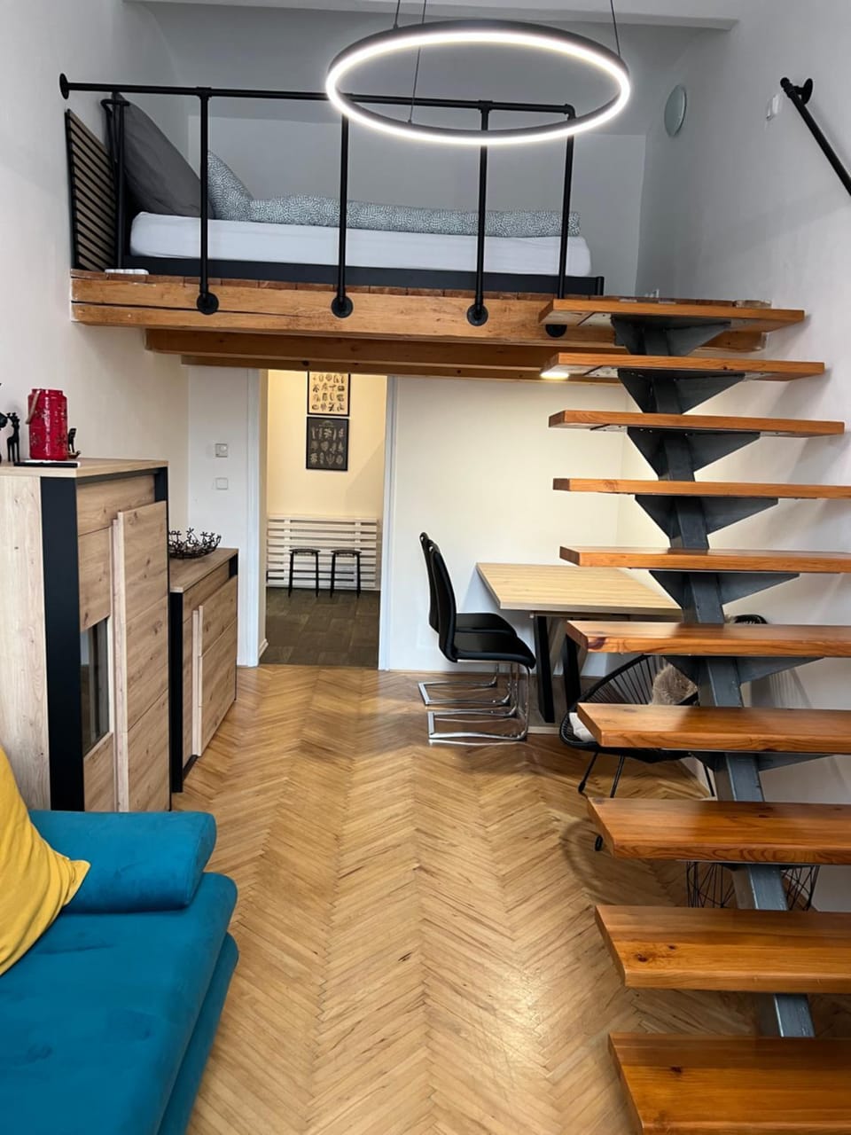 Photo of the whole room