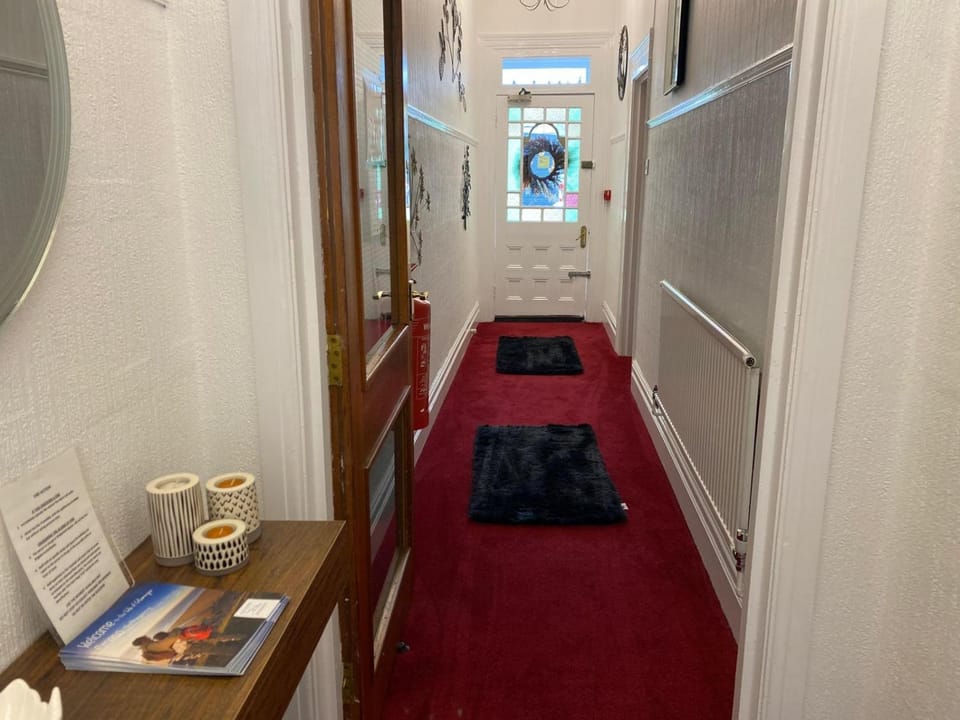 Villa Guest House Bed and Breakfast in Porthcawl