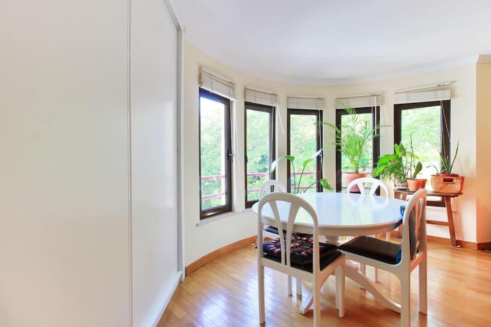 Charming apartment ideally located in Lisbon Apartment in Lisbon