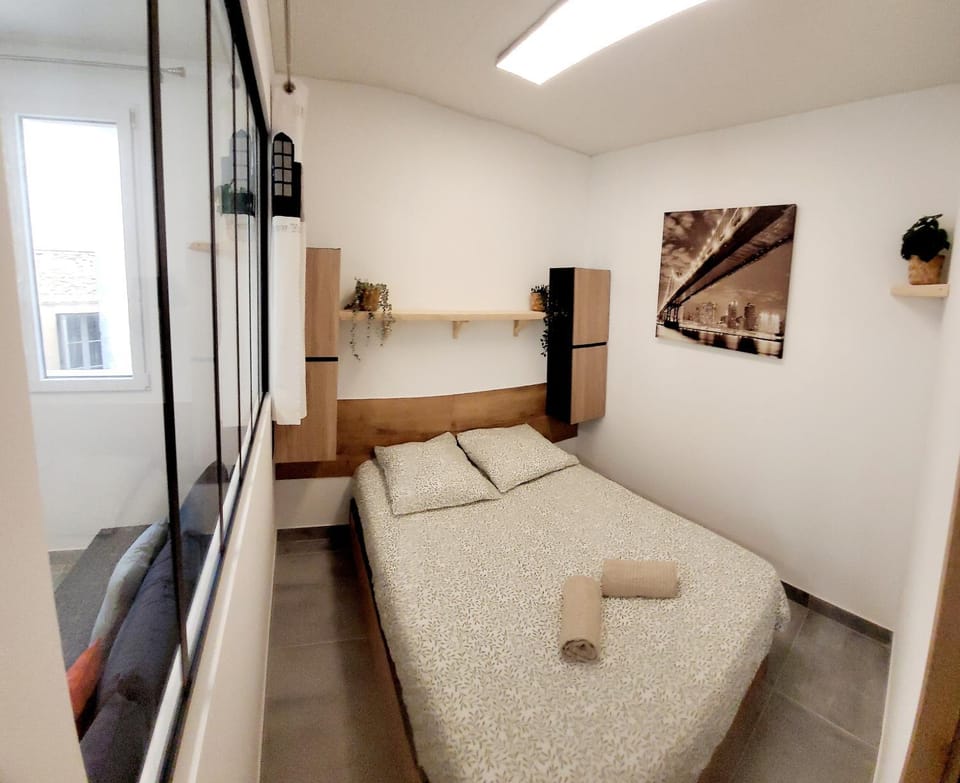 Bed, Night, Bedroom, cot