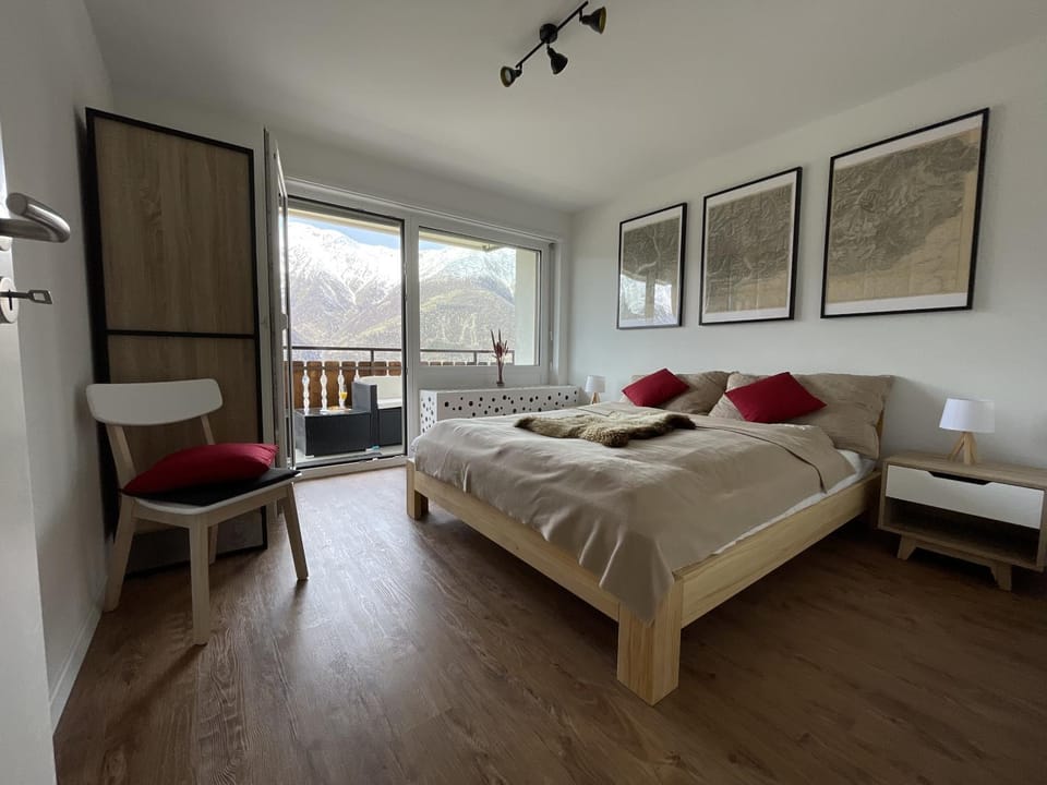 Bed, Balcony/Terrace, Bedroom