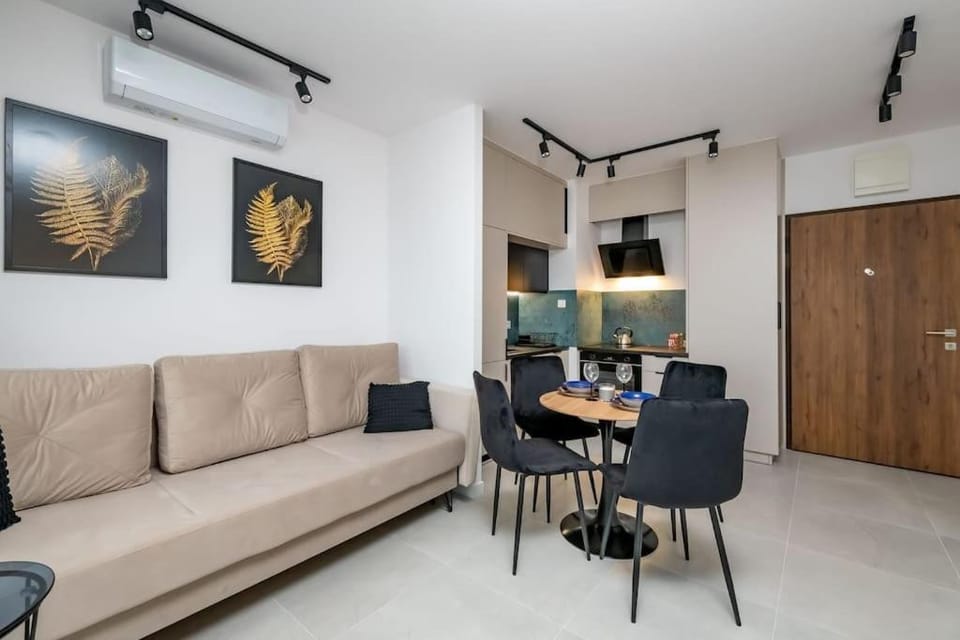 LoveRoom Ukośna Jacuzzi Apartment in Poland