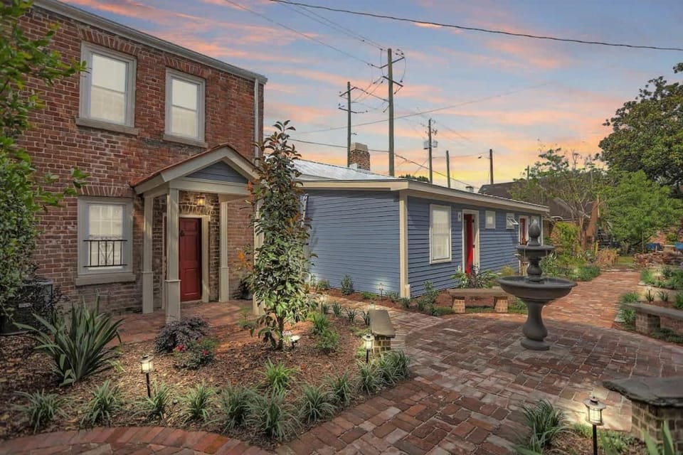 Brick house House in Savannah
