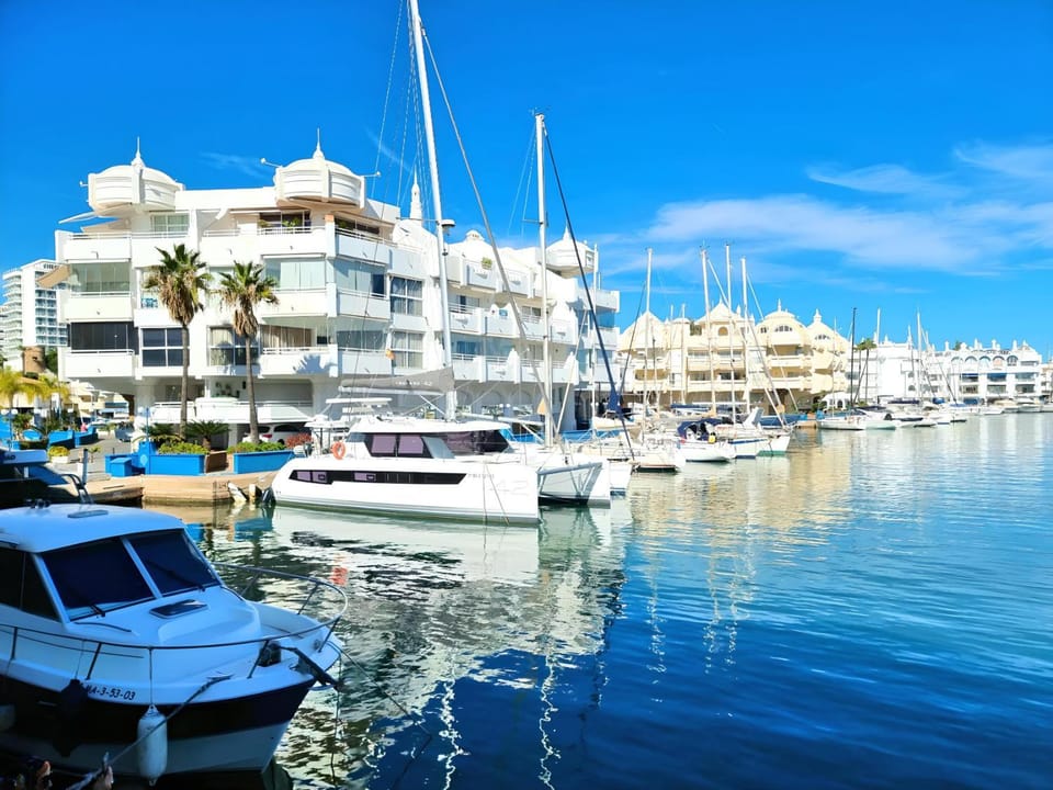 Nearby landmark, Natural landscape, Activities, Beach, Sea view, Sports, Entertainment