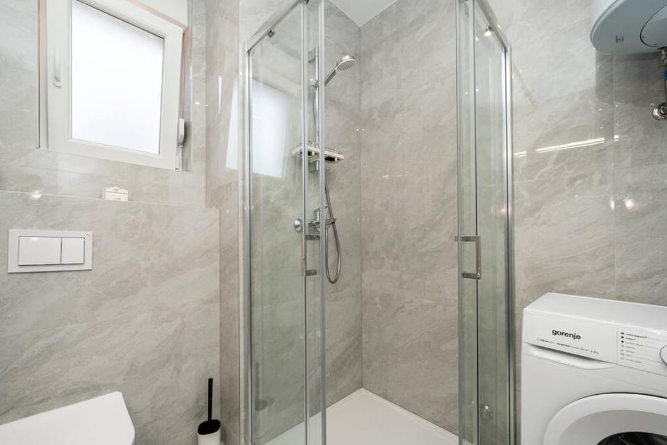 Dino 3, brand new apartment with a pool Apartment in Novalja