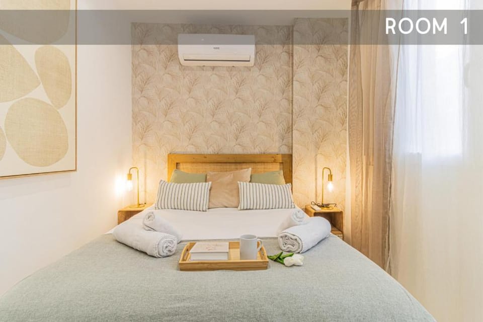 Bed, Bedroom, wardrobe, air conditioner