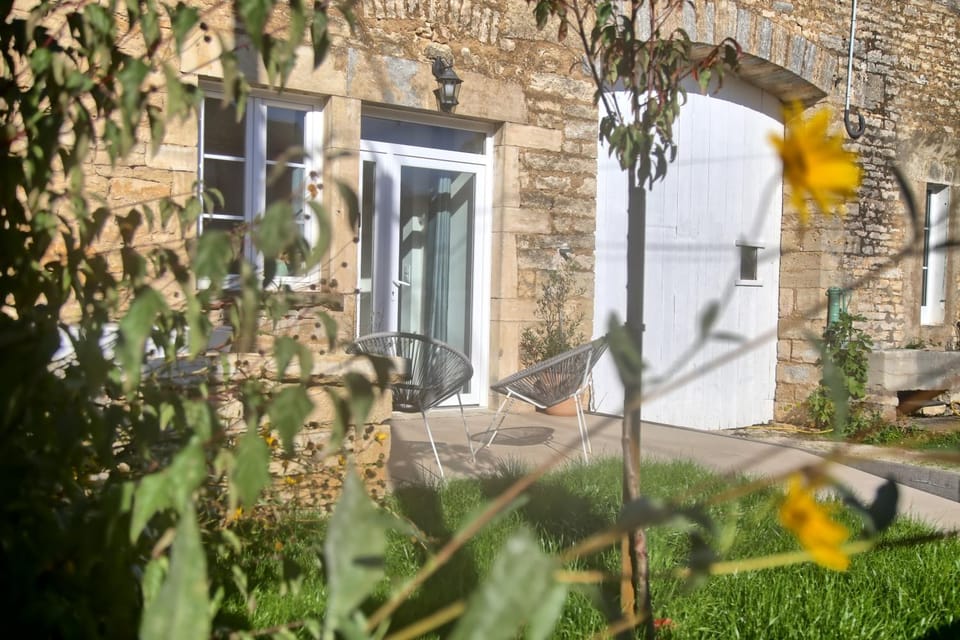 Patio, Facade/entrance, BBQ facilities, View (from property/room)