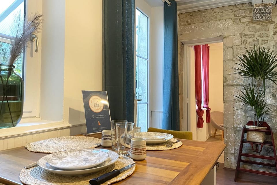 Le Jardin - Pl St Sauveur - Hypercentre Apartment in Caen