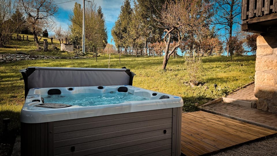 Garden, Hot Tub, Hot Tub, Spa and wellness centre/facilities, Garden view
