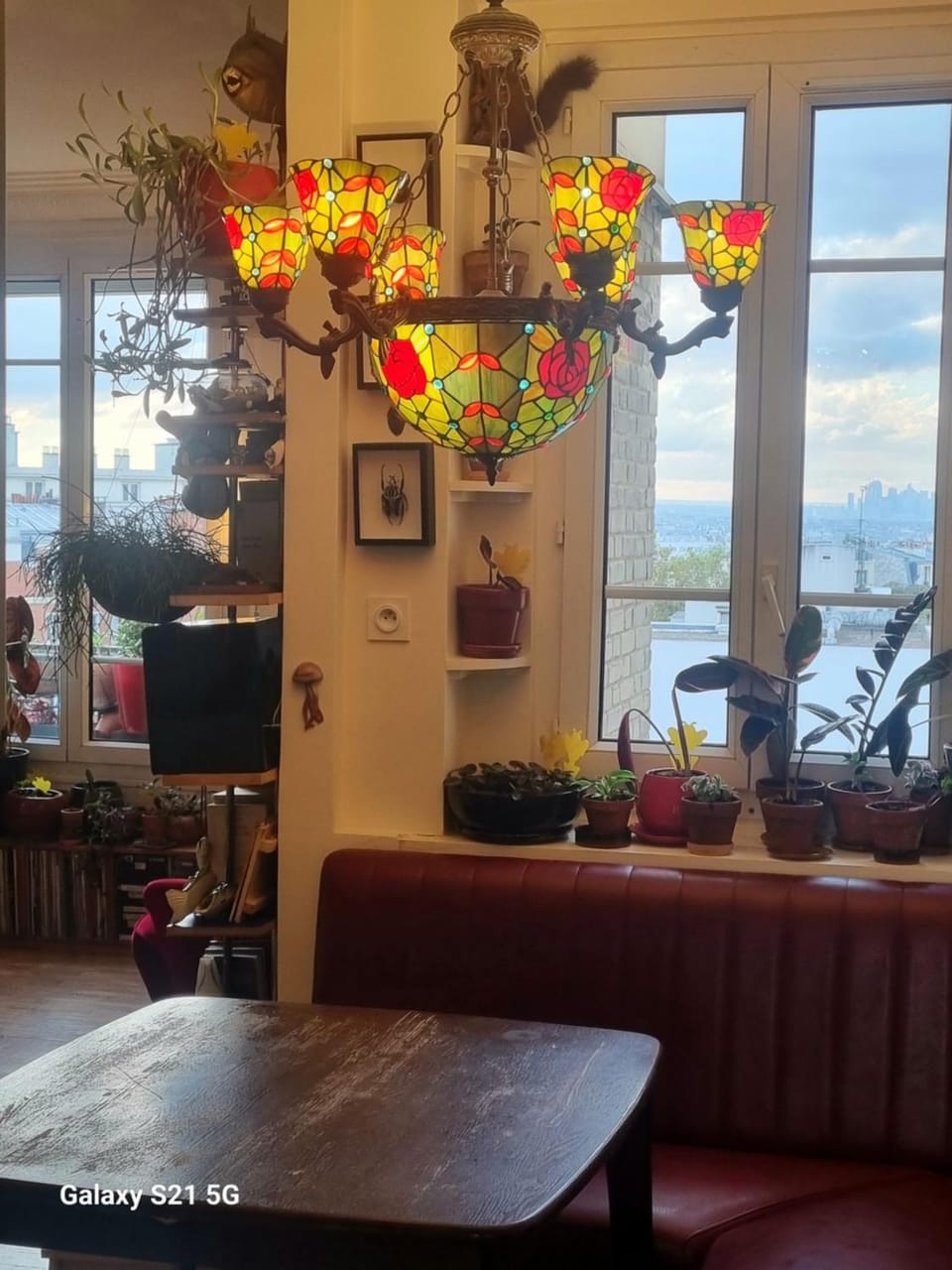 Dining area, City view