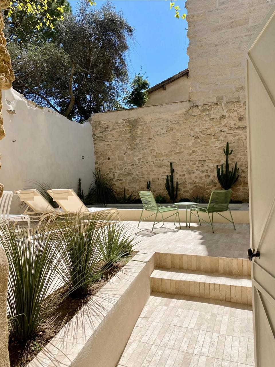 Patio, Day, Garden, Garden view