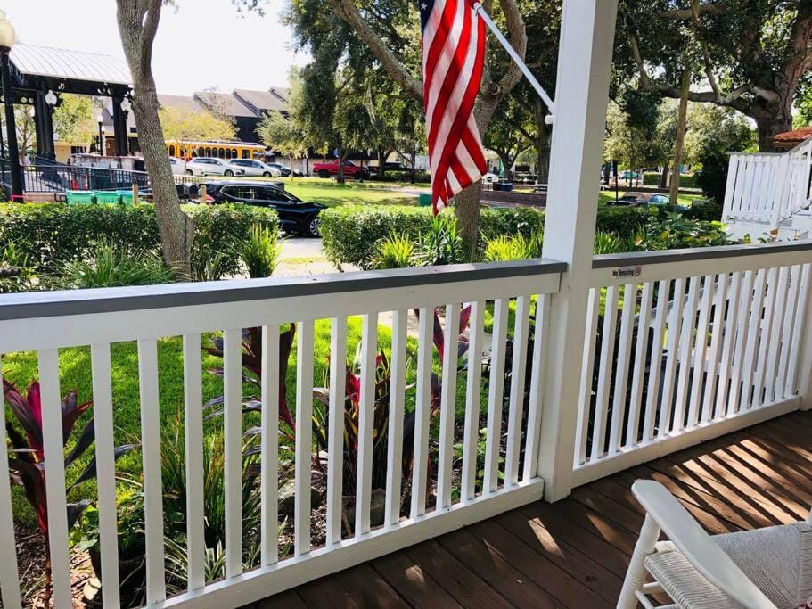 Downtown Dunedin! 2 bedroom 2 bath NO KIDS, NO PETS Apartment in Dunedin