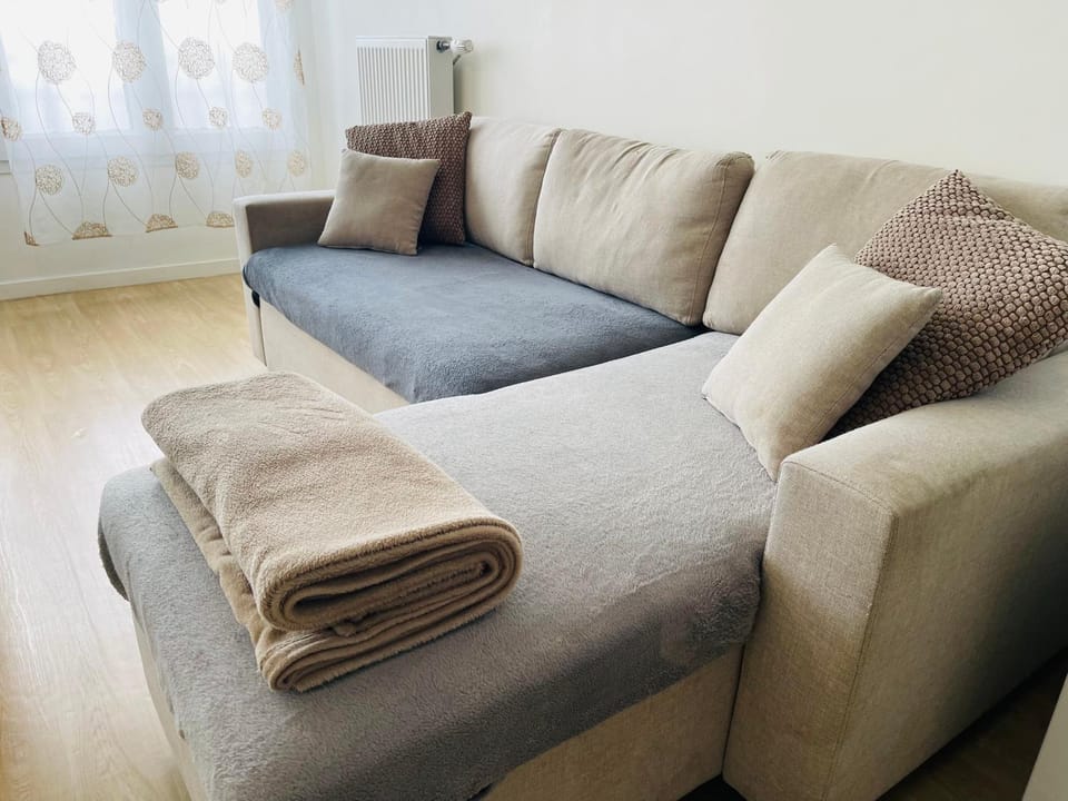 Appartement cosy proche de Paris et sa périphérie-Aéroport CDG-BOURGET-Disneyland Apartment in Drancy