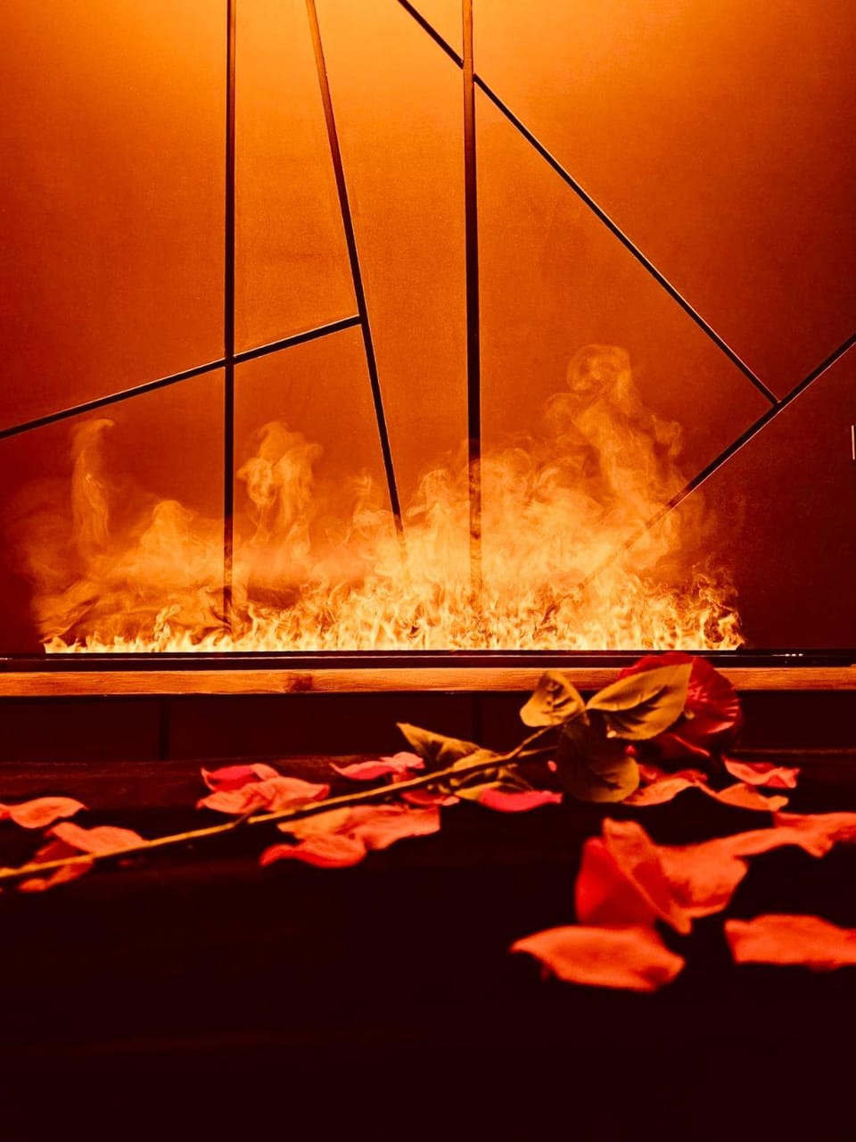 Bedroom, fireplace